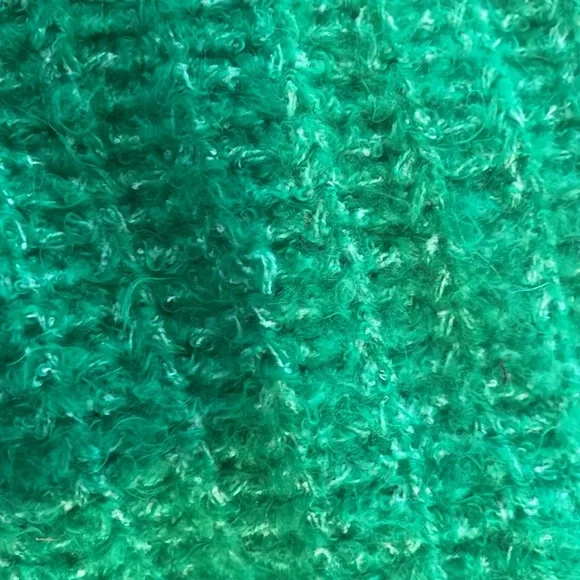 Bluivy green sweater, size M/L, gently used - Picture 3 of 4